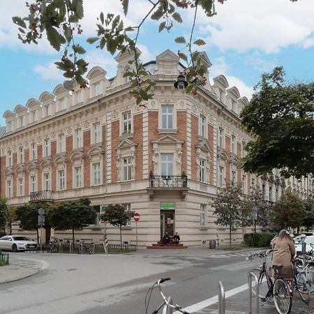 Perla Starego Miasta Kamienica Czapskich By Noclegi Renters Krakow Exterior photo
