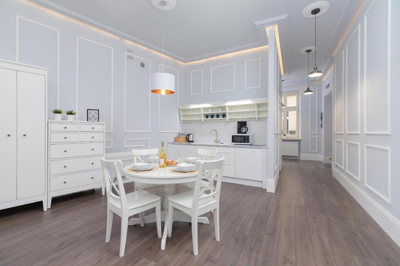 Perla Starego Miasta Kamienica Czapskich By Noclegi Renters Krakow Exterior photo